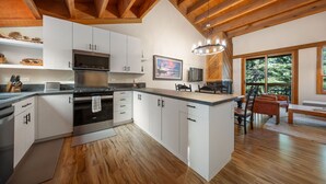 Unclassified image, 4 of 36, button - Gold Bend 5008 - Newly Remodeled Dog Friendly Northstar Condo, 2 Suites, HOA Access, Near Trails (Truckee)