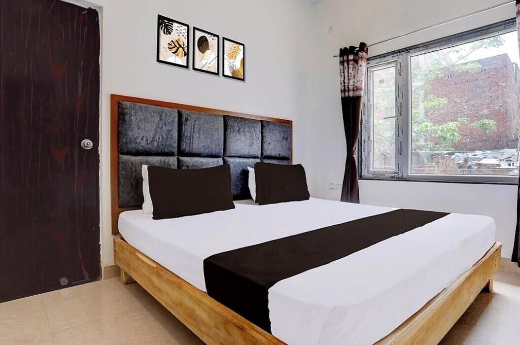 Hypo-allergenic bedding, desk, soundproofing, bed sheets