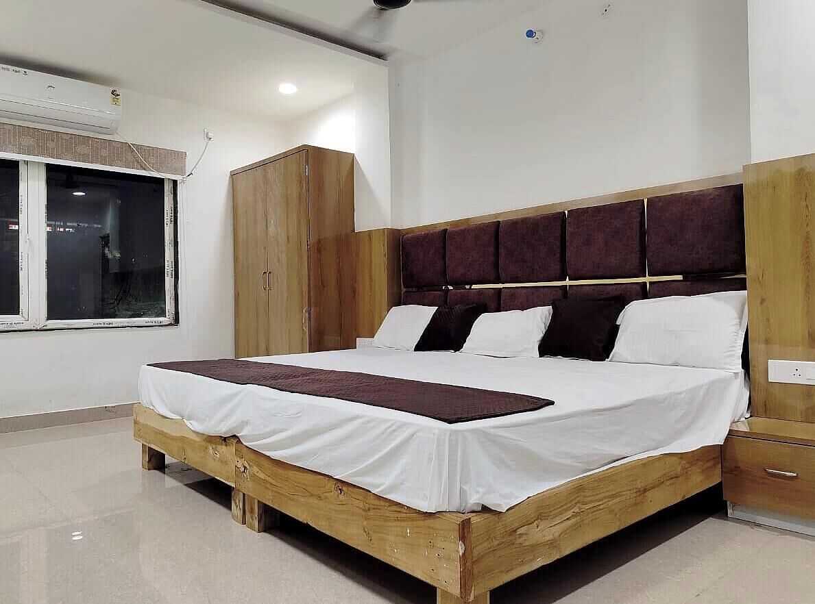 Hypo-allergenic bedding, desk, soundproofing, bed sheets