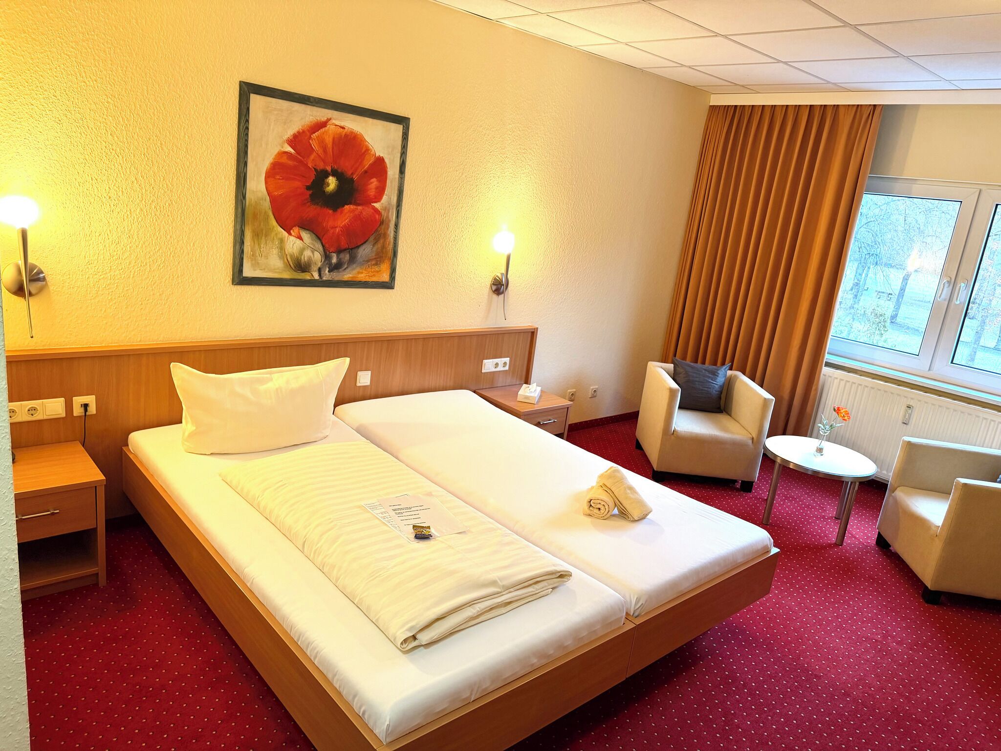 Premium bedding, down duvets, minibar, in-room safe