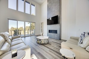 TV, fireplace - Group Getaway in Monument! High-End Home w/ Views (Monument)