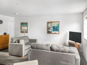 TV - 1 bedroom accommodation in Tywardreath, near Par (Tywardreath, near Par)