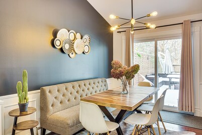 Close to BW Campus & Univ Hospitals: Berea Home