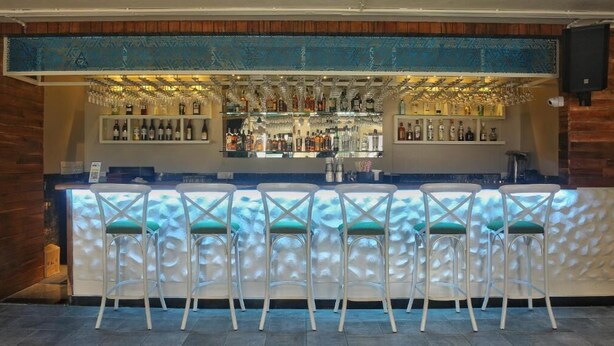 Bar (en la propiedad)