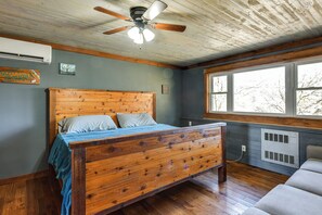 4 Schlafzimmer, Schreibtisch, Internetzugang, Bettwäsche