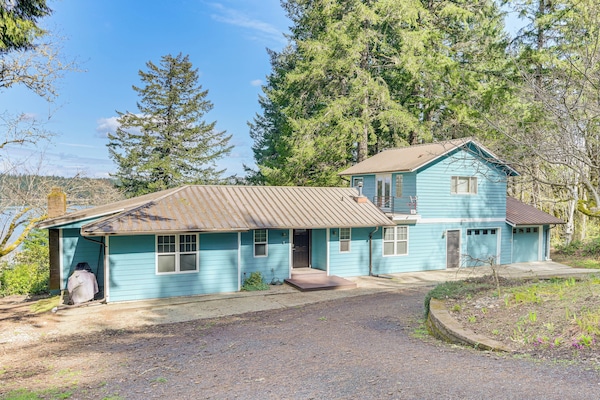 Olympia Vacation Rental | 3BR | 2.5BA | 1,666 Sq Ft | 2 Steps to Enter
