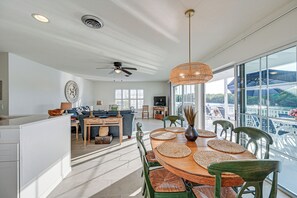 Dining - Dock + Pool Access: Waterfront Marco Island Escape (Marco Island)