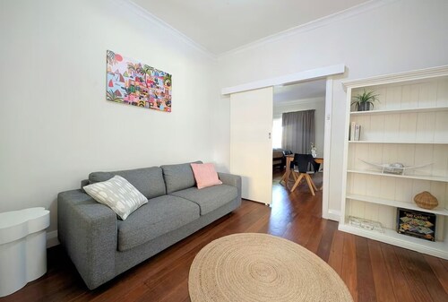 Charming Pet-Friendly Home Away From Home, Close To Amenities.