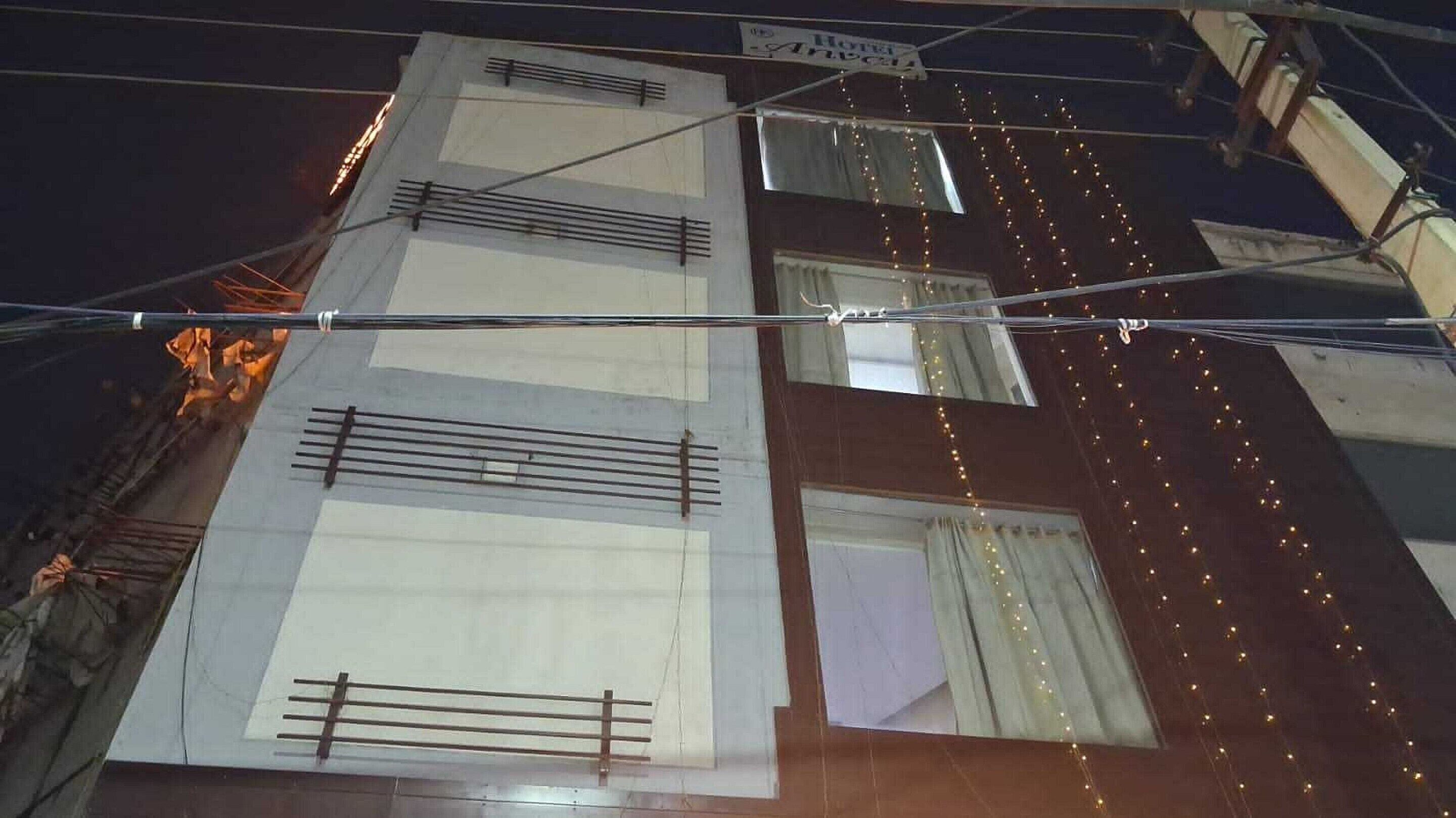 House | Bahagian luar