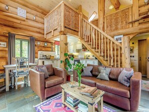 TV, fireplace - 1 bedroom accommodation in Beauly, near Drumnadrochit (Beauly, near Drumnadrochit)