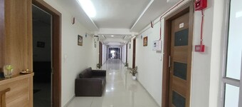 Royal Night Guesthouse - Daman 