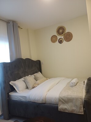 1 chambre, fer et planche à repasser, Wi-Fi gratuit, draps fournis