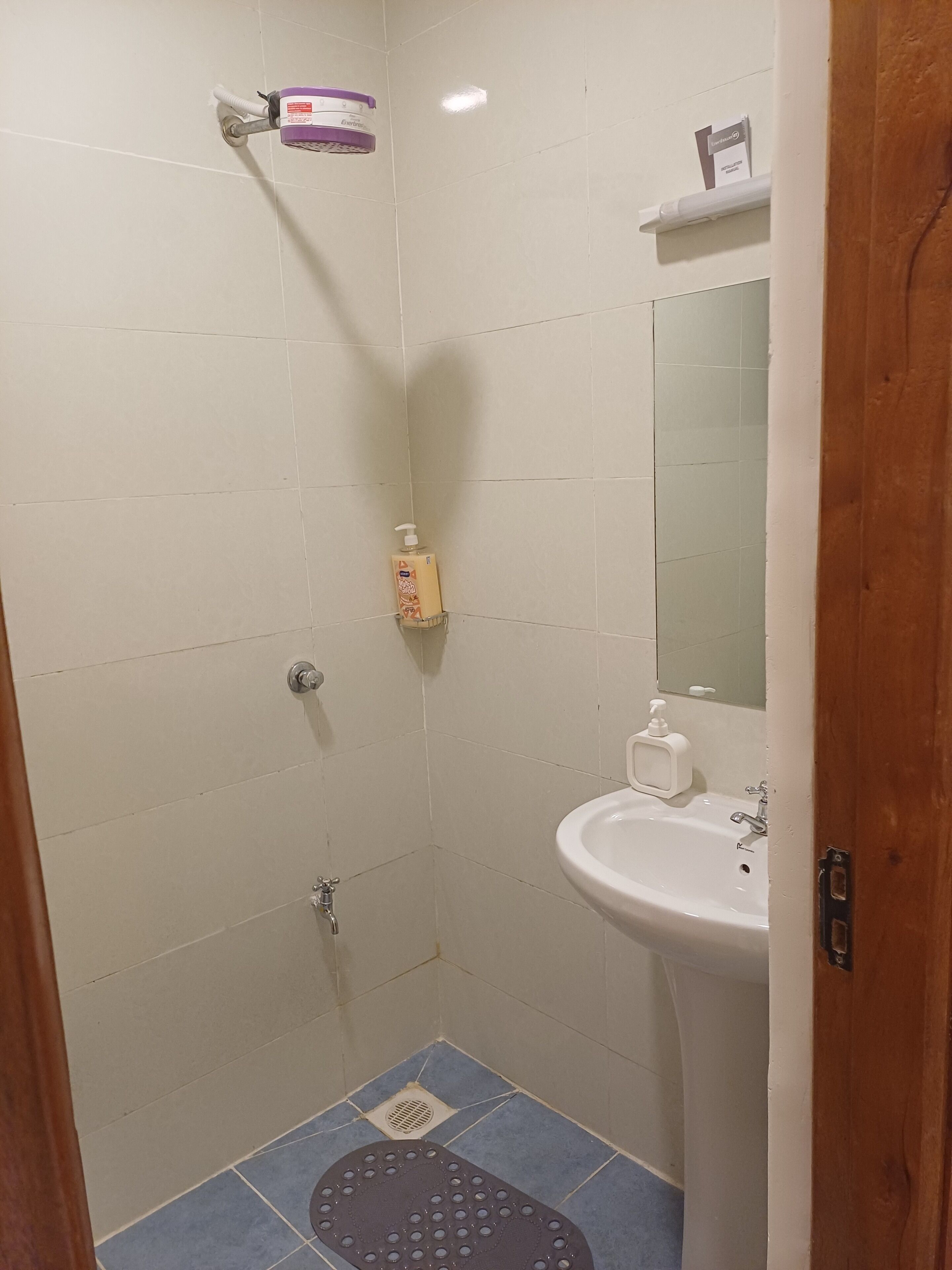 Suihku, ympäristöystävälliset hygieniatuotteet, pyyhkeet, saippua