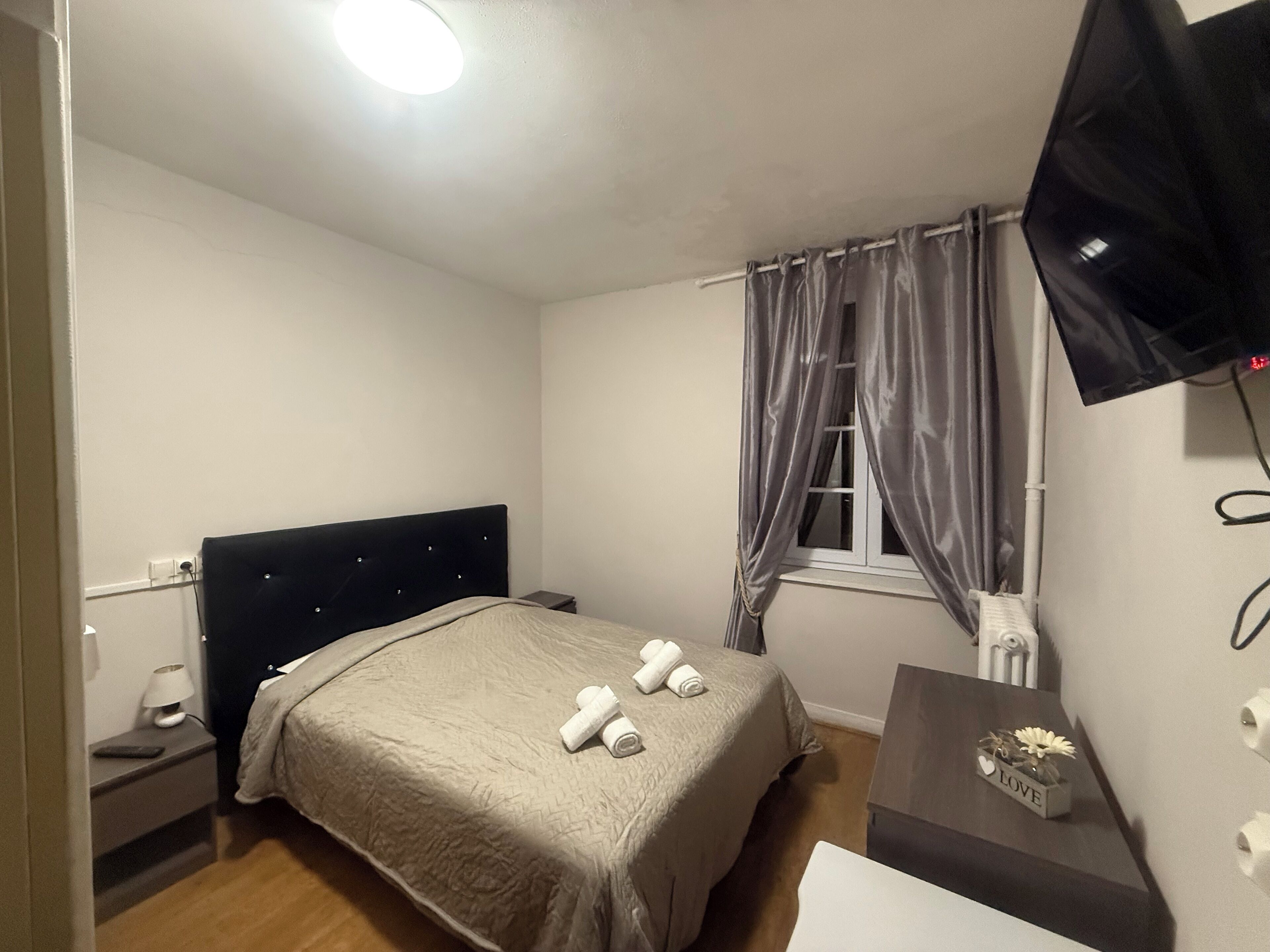 Kamar Double Comfort, patio, pemandangan danau | Wi-Fi gratis