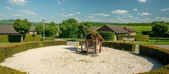 Comfortable Family Home in Reevallis