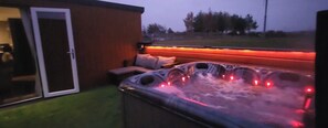 Outdoor spa tub - Carberry Lodge, Hottub,  countryside location, Edinburgh city centre miles away (Tranent)