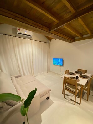 Interior - Pitanga House - Ponta do Papagaio Beach (Palhoça)