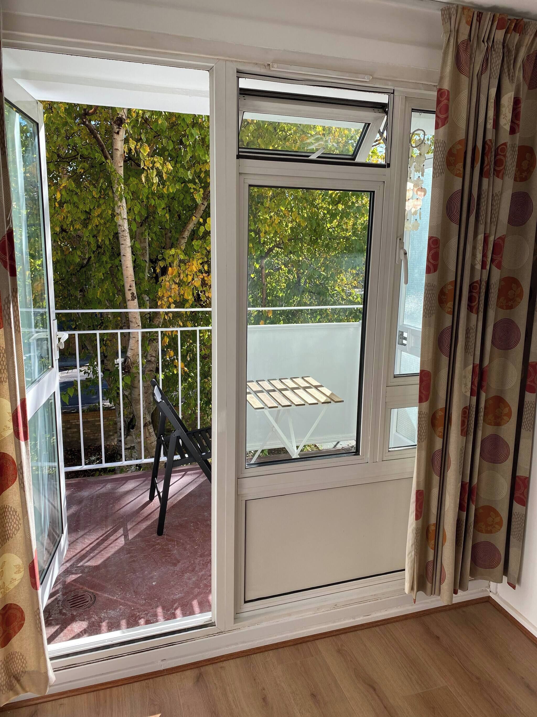 อพาร์ทเมนท์, 2 ห้องนอน, สูบบุหรี่ได้, ระเบียง | ภายใน