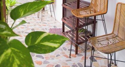 Ocean View Villa with 2 bedrooms, AC and FREE Starlink WiFi around General Luna