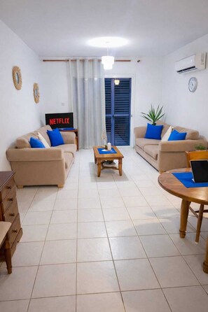 Living area - Centrally located house with pool & rooftop in Paphos Universal 1.2km to the beach (Paphos)