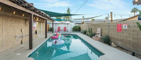 Piscine extérieure, piscine chauffée