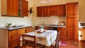 Dining - Agriturismo Polgara - Apt 1 - one bedroom (Casciana Terme Lari)
