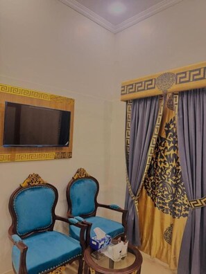 Interior - Galaxy Rezidor Sharah e fasil  (Karachi)