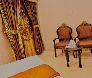 Deluxe Double Room, City View - Galaxy Rezidor Sharah e fasil  (Karachi)