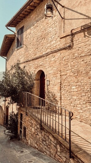 Property entrance - Luce Luxury with panoramic terrace (Assisi)