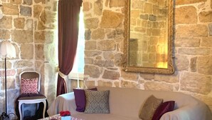 Living area - Domaine de Castillou (Luc-sur-Aude)