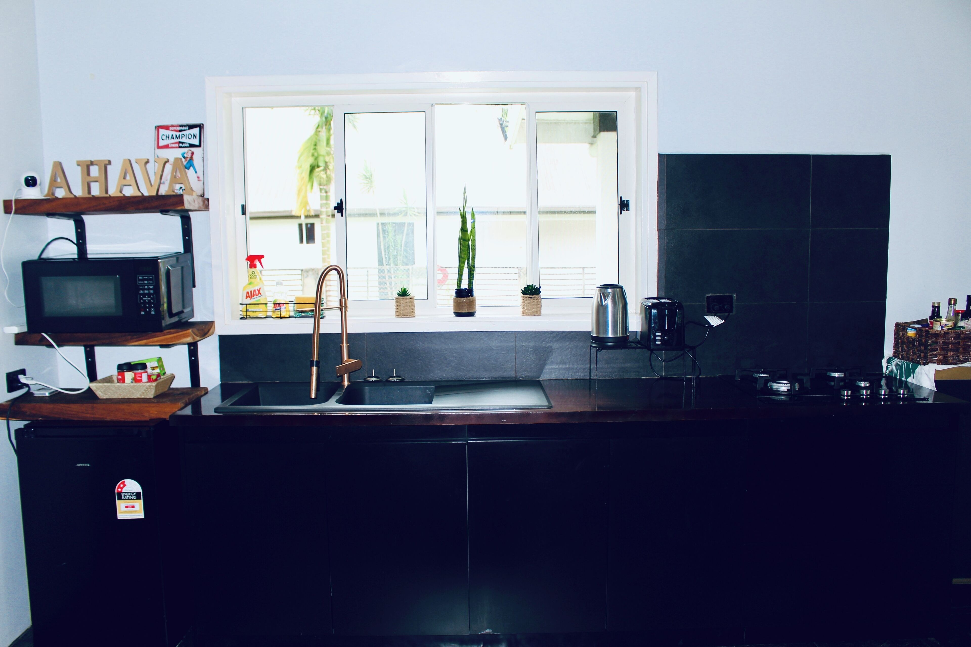 Microones, forn i placa de cuina 