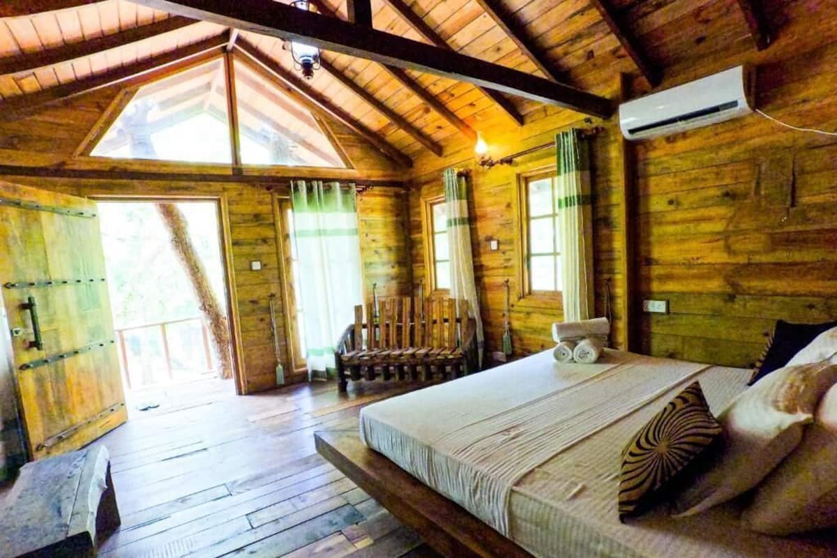 Phòng đôi Deluxe, ban công, quang cảnh vườn