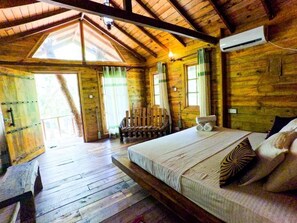 Phòng đôi Deluxe, ban công, quang cảnh vườn