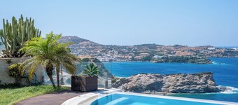 Caldera Blue Villa!!