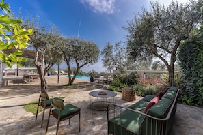Terrace/patio - Villa Chez Piè: Panoramic Views, Pool & Concierge (Massa Lubrense)