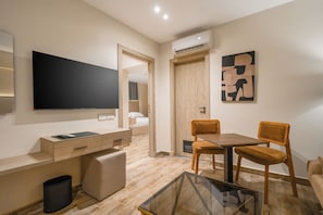 Apartamento | Cofres nos quartos, cortinas blackout, ferros/tábuas de passar roupa