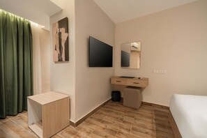 Een kluis op de kamer, verduisterende gordijnen