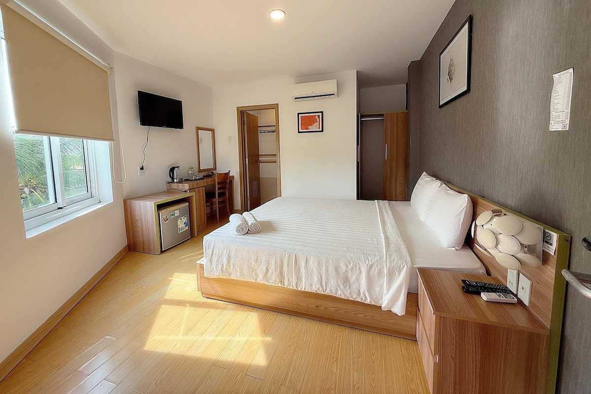 Luxury Double Room | Free WiFi