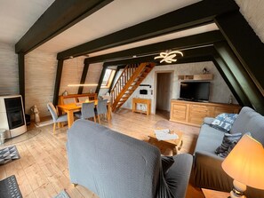 TV, fireplace, DVD player, books - Vacation home MEERLIEBE Comfortable vacation home near the North Sea in Butjadingen (Butjadingen)