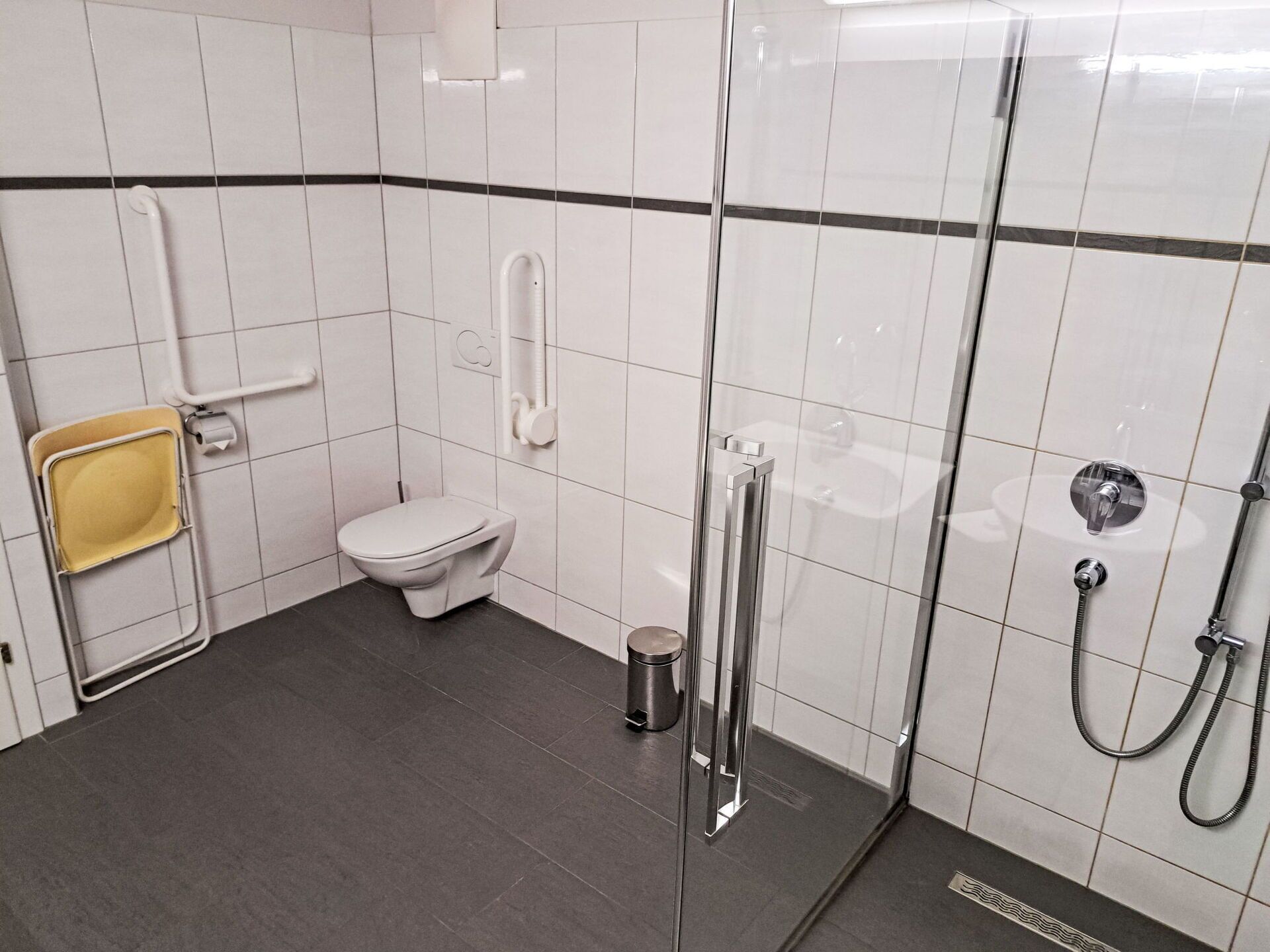 Sol, Luminaire Plomberie, Sol, Plomberie, Salle De Bains, Tuile, Robinet, Évier