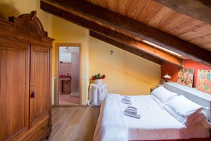 1 camera, ferro/asse da stiro, Wi-Fi gratuito