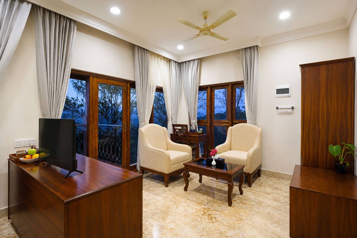 Studio Suite Executive | Bộ đồ giường cao cấp, minibar, bàn 