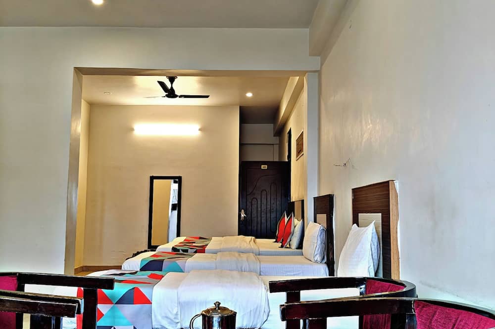 OM SHIVAAY INN