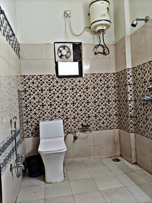 Bathroom - OM SHIVAAY INN (Rishikesh)