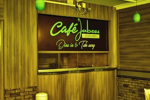 Reception - Hotel Jabees (Karachi)