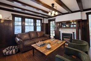 Interior - Spacious 9-bedroom Estate in OCNJ with Linens, Towels, Tags & Parking included (Ocean City)