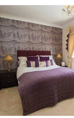 Room-cosy and Comfy Double Bedroom