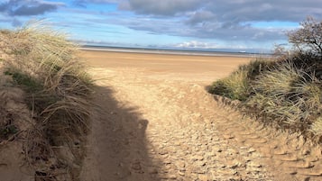 Solsenger og strandhåndklær