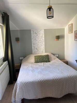 2 soverom, strykejern/-brett, wi-fi (inkludert) og sengetøy