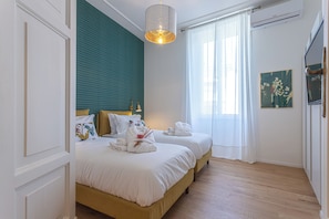 2 bedrooms, iron/ironing board, Internet, bed sheets - Cozy Apartment near St. Peter's Basilica, Perfect for groups of 4 to 7 people (Roma)